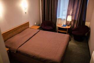 Отель Кантри Сестрорецк Стандартный двухместный номер с 1 кроватью или 2 отдельными кроватями-1